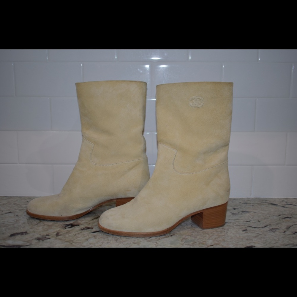Chanel suede ankle boots size 38